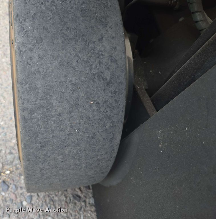 image for item EC1016 2015 Nissan CFS40 forklift