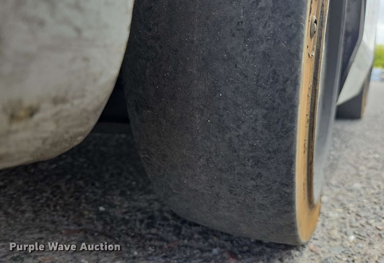 image for item EC1016 2015 Nissan CFS40 forklift