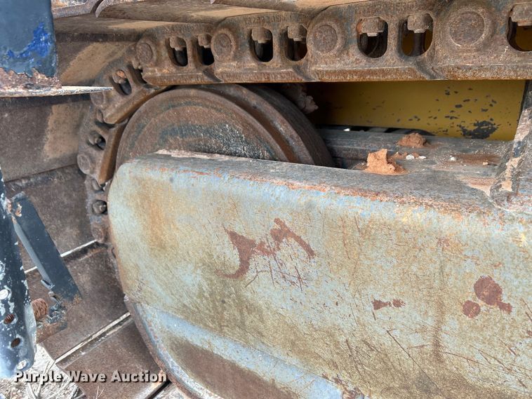 image for item EC1375 Trencor T1060 trencher