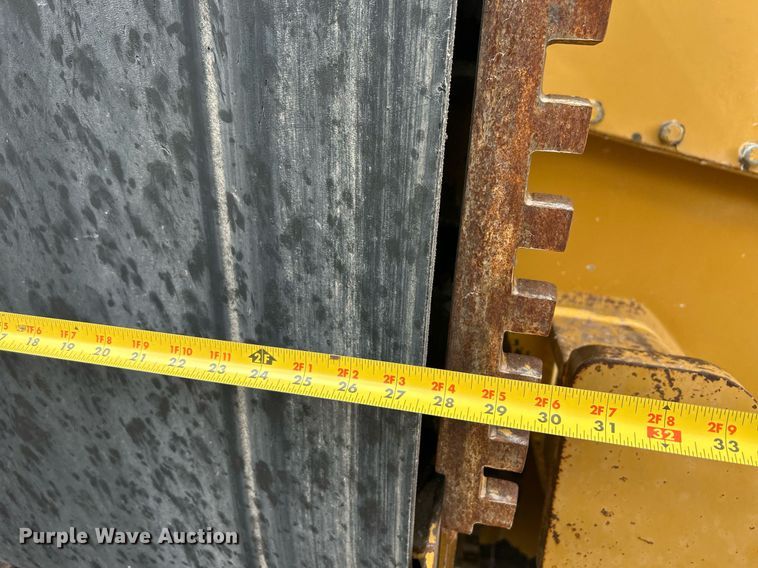 image for item EC1376 Trencor T1060 trencher