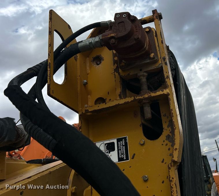 image for item EC1376 Trencor T1060 trencher