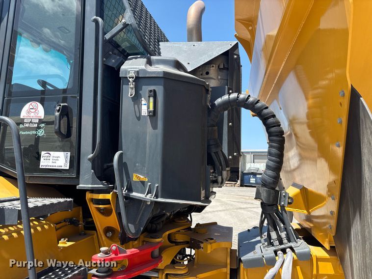 image for item EC3574 2022 Bell B30E articulated haul truck