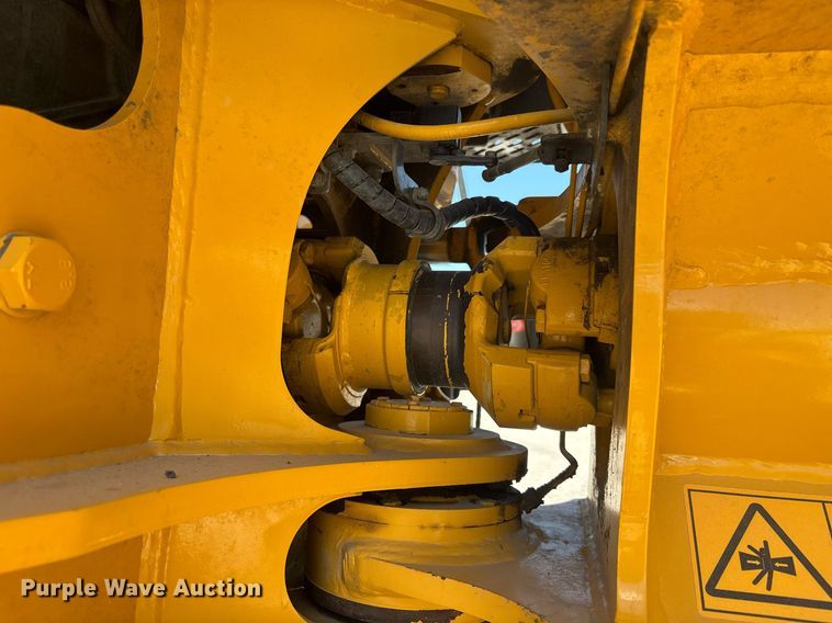 image for item EC3574 2022 Bell B30E articulated haul truck