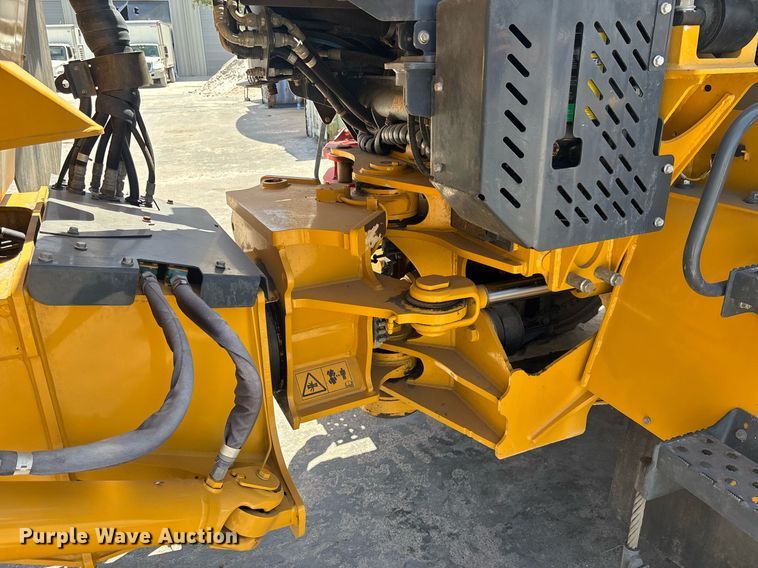 image for item EC3574 2022 Bell B30E articulated haul truck