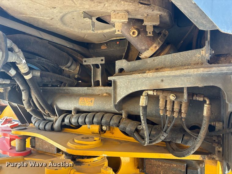 image for item EC3574 2022 Bell B30E articulated haul truck