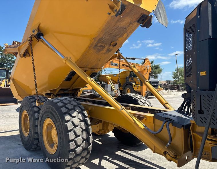 image for item EC3574 2022 Bell B30E articulated haul truck