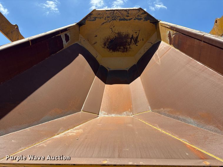 image for item EC3574 2022 Bell B30E articulated haul truck