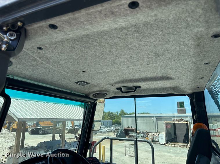 image for item EC3574 2022 Bell B30E articulated haul truck