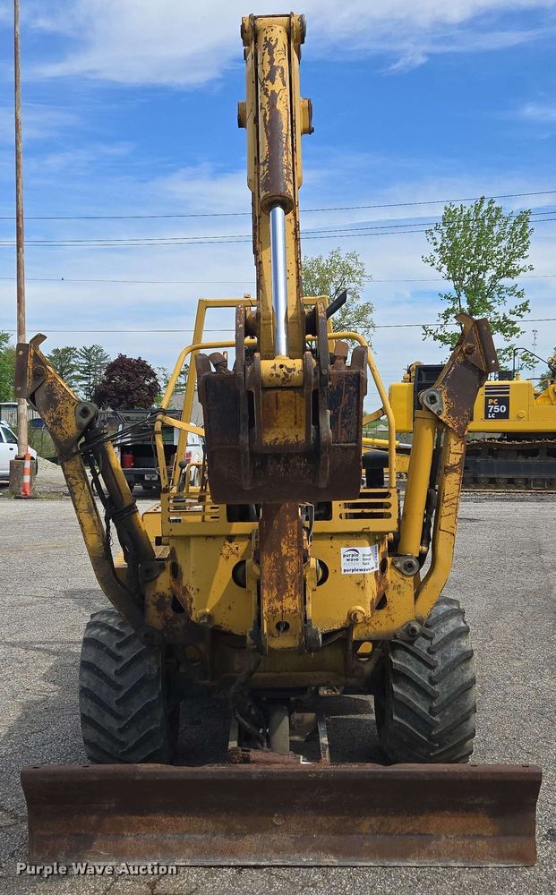 image for item EC4225 1996 Vermeer V5750 trencher