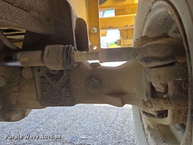 image for item EC4225 1996 Vermeer V5750 trencher