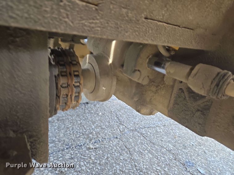 image for item EC4225 1996 Vermeer V5750 trencher