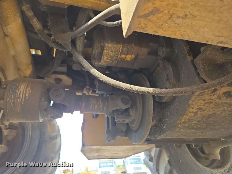 image for item EC4225 1996 Vermeer V5750 trencher