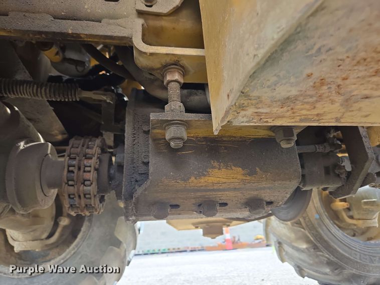 image for item EC4225 1996 Vermeer V5750 trencher