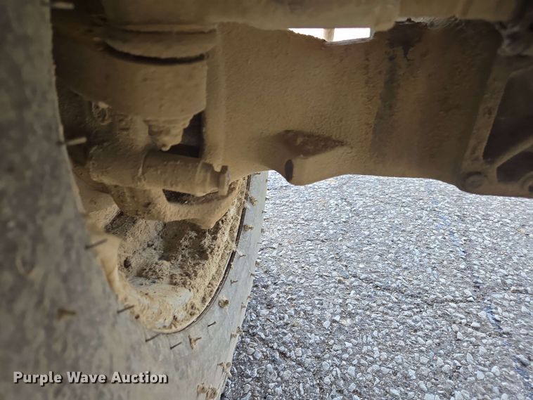 image for item EC4225 1996 Vermeer V5750 trencher