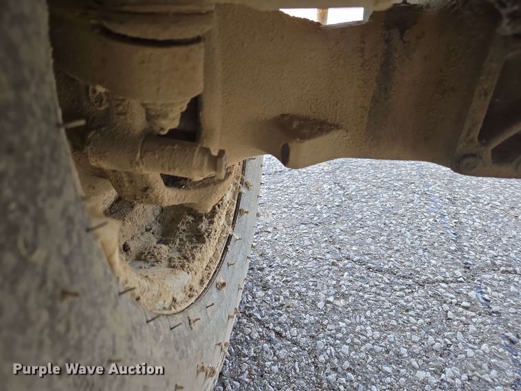 image for item EC4225 1996 Vermeer V5750 trencher