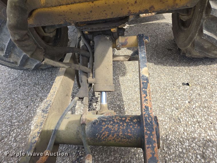 image for item EC4225 1996 Vermeer V5750 trencher