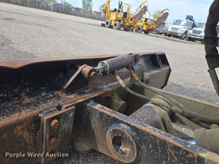 image for item EC4225 1996 Vermeer V5750 trencher