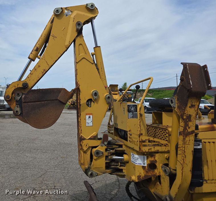 image for item EC4225 1996 Vermeer V5750 trencher