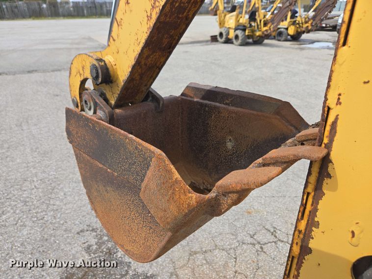 image for item EC4225 1996 Vermeer V5750 trencher