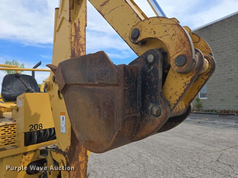 image for item EC4225 1996 Vermeer V5750 trencher