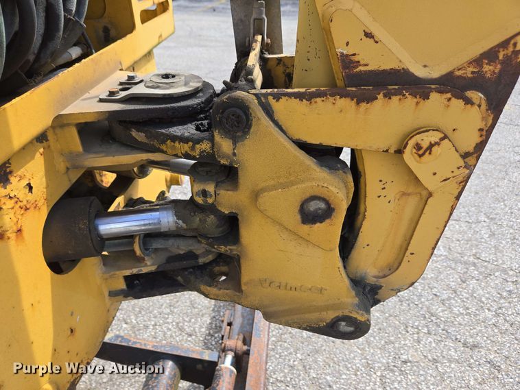 image for item EC4225 1996 Vermeer V5750 trencher