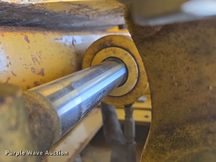 image for item EC4225 1996 Vermeer V5750 trencher