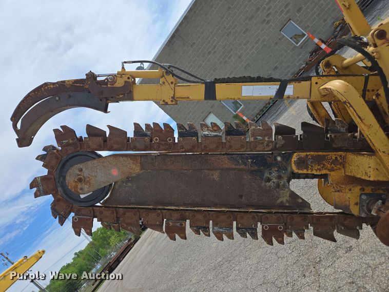 image for item EC4225 1996 Vermeer V5750 trencher