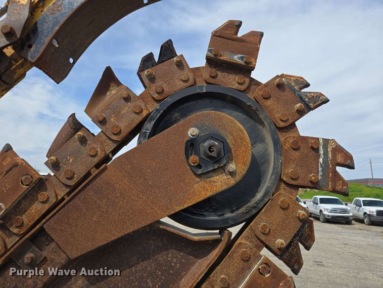 image for item EC4225 1996 Vermeer V5750 trencher