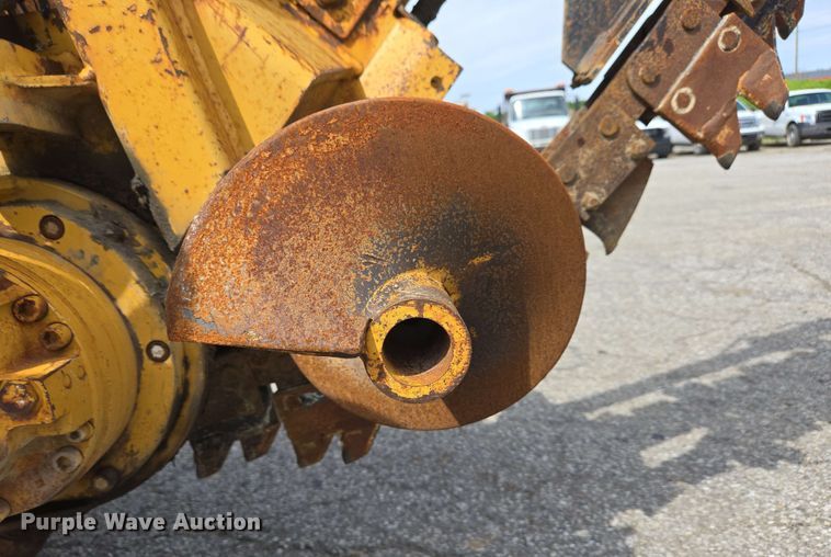 image for item EC4225 1996 Vermeer V5750 trencher
