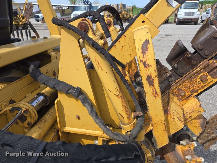 image for item EC4225 1996 Vermeer V5750 trencher