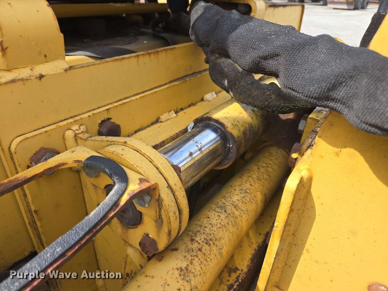 image for item EC4225 1996 Vermeer V5750 trencher