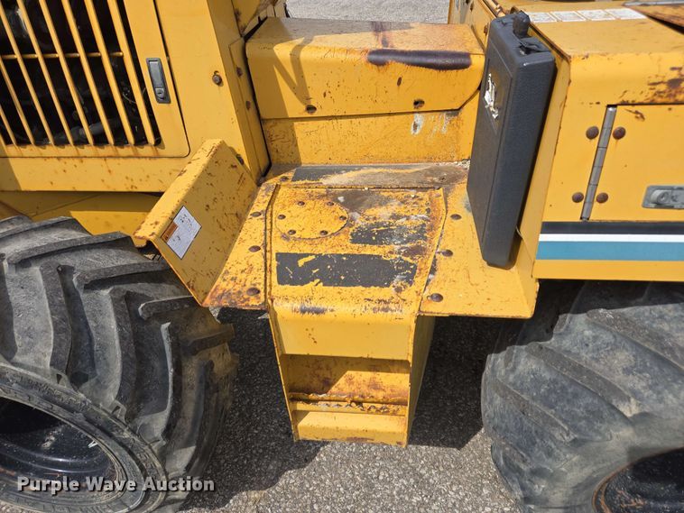 image for item EC4225 1996 Vermeer V5750 trencher