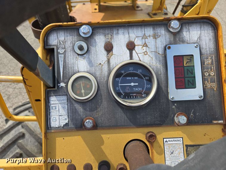 image for item EC4225 1996 Vermeer V5750 trencher