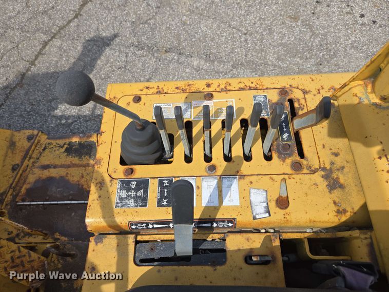 image for item EC4225 1996 Vermeer V5750 trencher