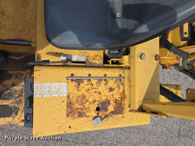 image for item EC4225 1996 Vermeer V5750 trencher