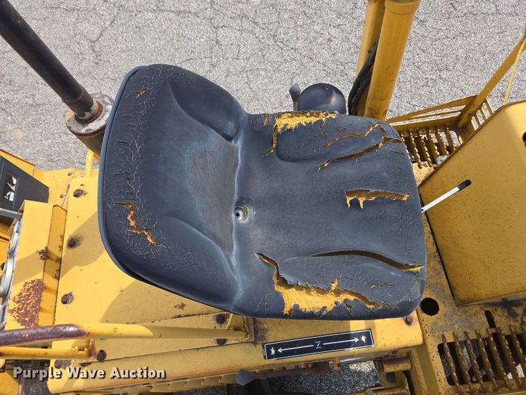 image for item EC4225 1996 Vermeer V5750 trencher