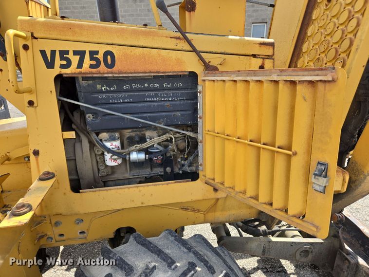 image for item EC4225 1996 Vermeer V5750 trencher