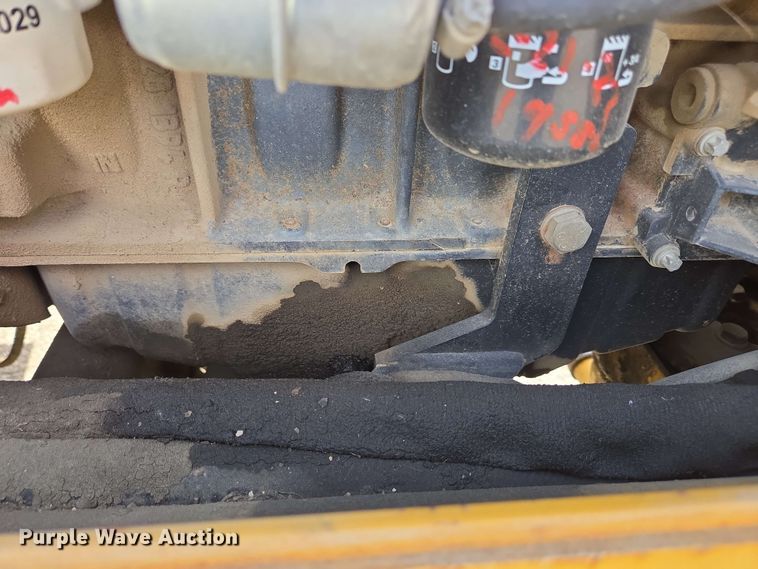 image for item EC4225 1996 Vermeer V5750 trencher