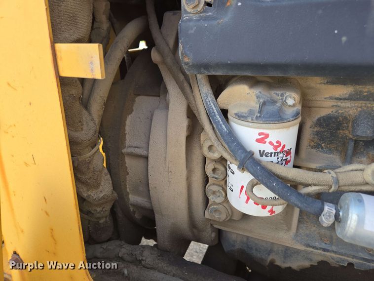 image for item EC4225 1996 Vermeer V5750 trencher