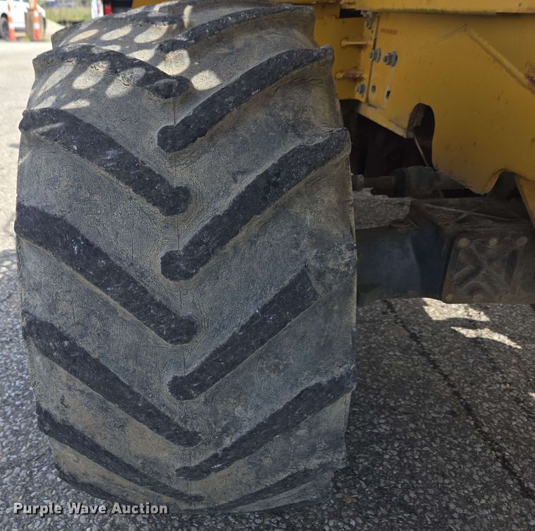 image for item EC4225 1996 Vermeer V5750 trencher