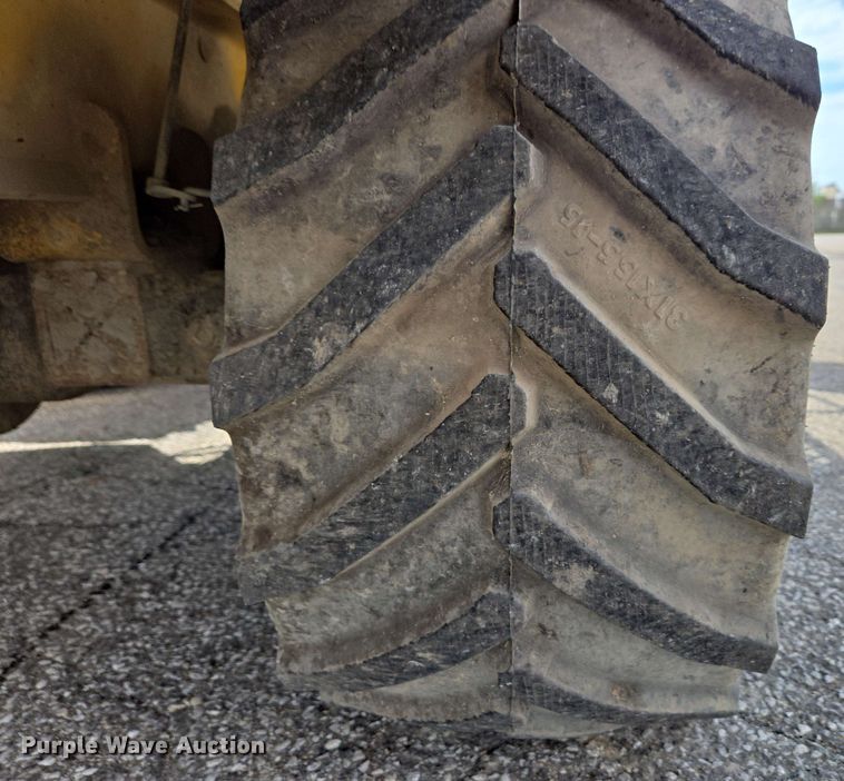 image for item EC4225 1996 Vermeer V5750 trencher