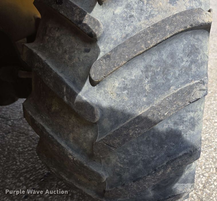 image for item EC4225 1996 Vermeer V5750 trencher