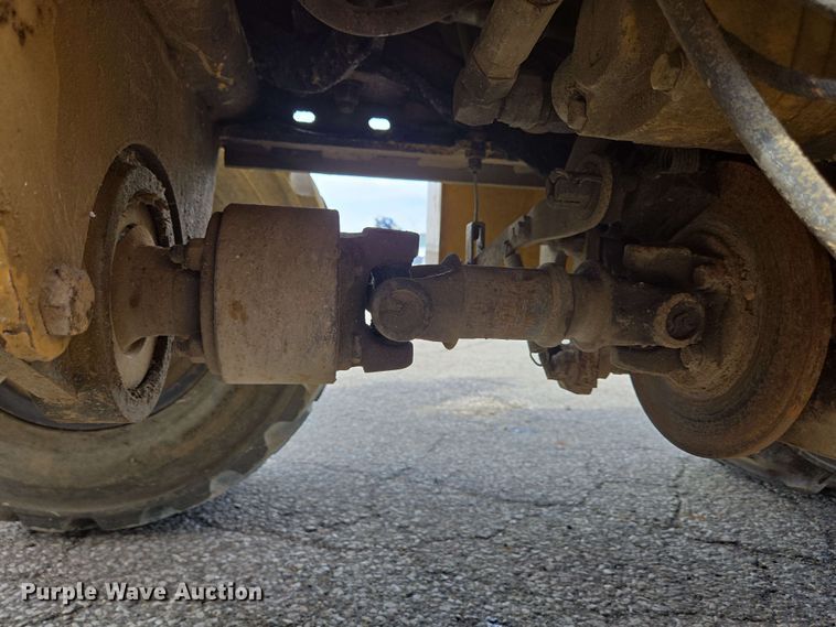 image for item EC4226 1996 Vermeer V5750 trencher