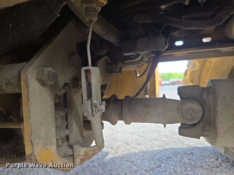 image for item EC4226 1996 Vermeer V5750 trencher