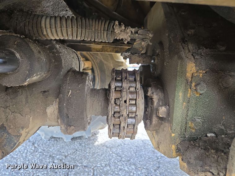 image for item EC4226 1996 Vermeer V5750 trencher