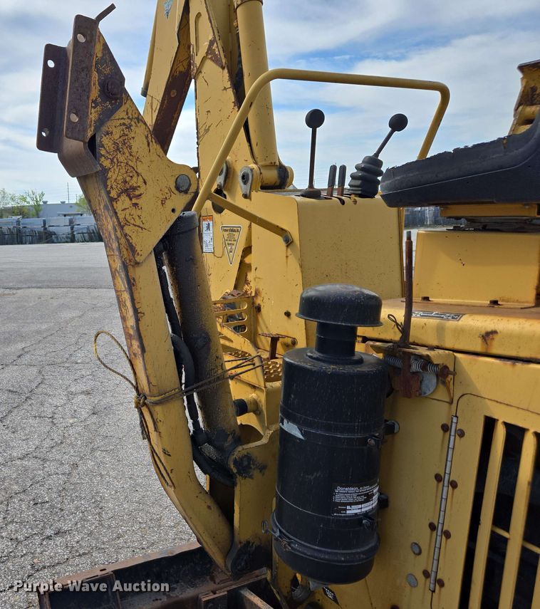 image for item EC4226 1996 Vermeer V5750 trencher