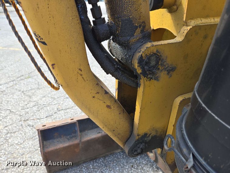 image for item EC4226 1996 Vermeer V5750 trencher