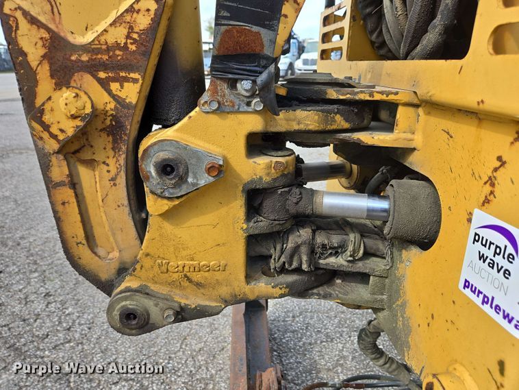 image for item EC4226 1996 Vermeer V5750 trencher