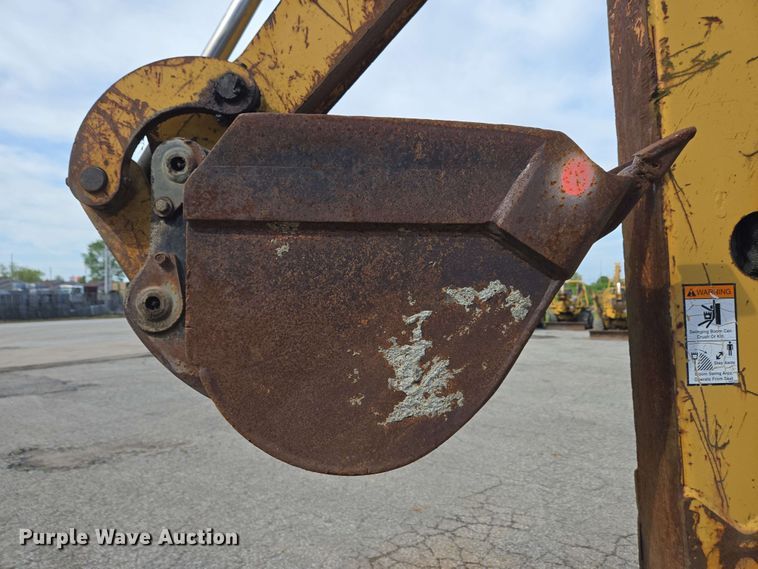 image for item EC4226 1996 Vermeer V5750 trencher