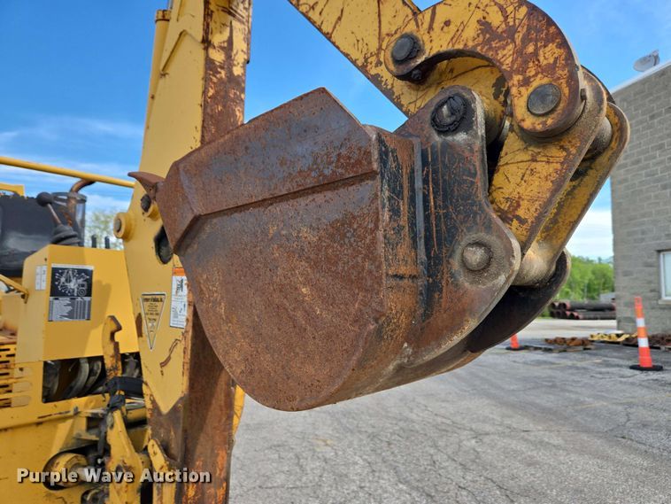 image for item EC4226 1996 Vermeer V5750 trencher
